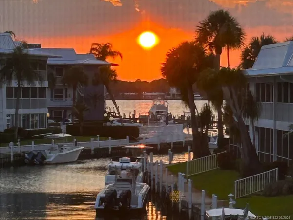 $335,000 | 1862 Southwest Palm City Road, Unit 203, Stuart, FL 34994