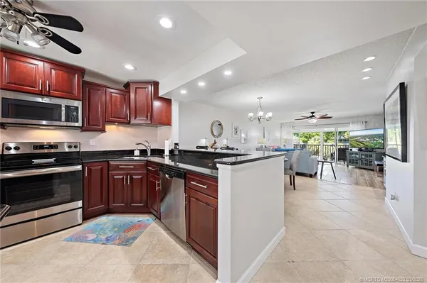 $335,000 | 1862 Southwest Palm City Road, Unit 203, Stuart, FL 34994