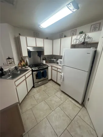 $1,750 | 7229 Aldea Drive, Unit B, Austin, TX 78745