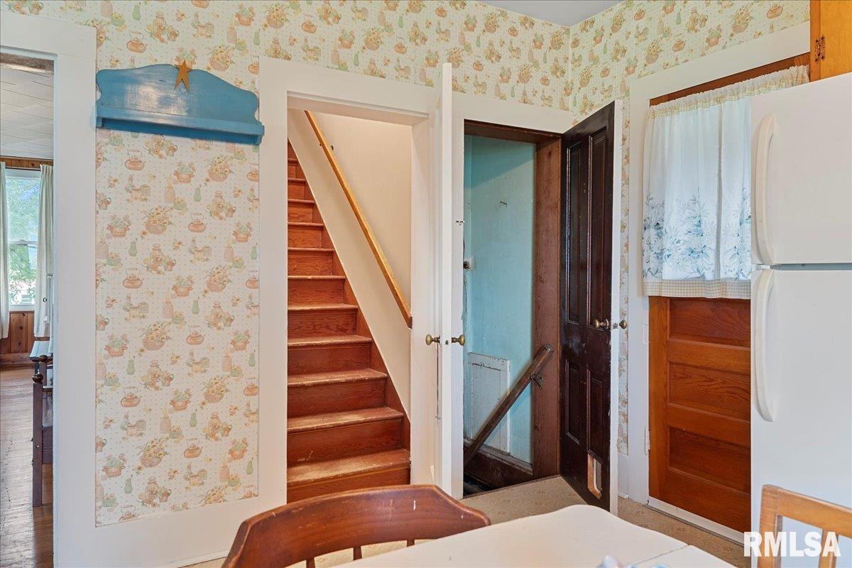 586 Moore Street Milton, IL 62352 - Photo 16 of 50 Gallery Image 16