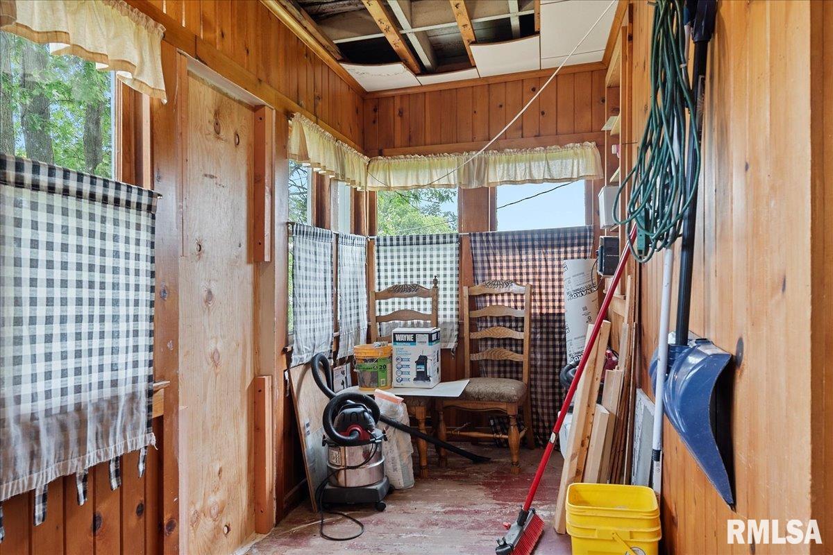 586 Moore Street Milton, IL 62352 - Photo 18 of 50 Gallery Image 18