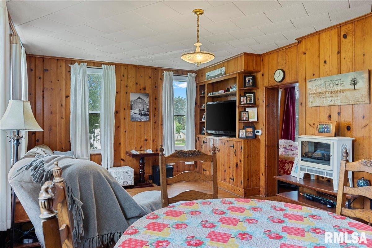 586 Moore Street Milton, IL 62352 - Photo 21 of 50 Gallery Image 21