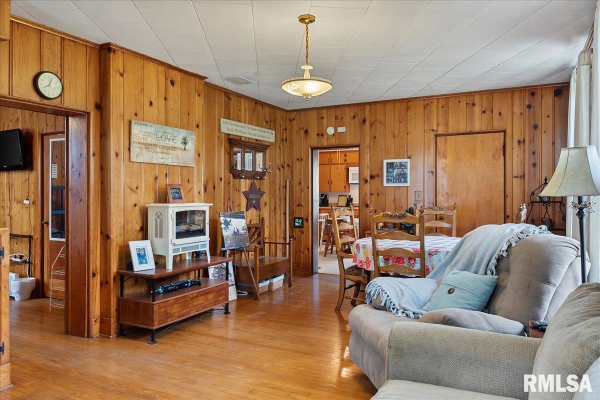 586 Moore Street Milton, IL 62352 - Photo 22 of 50 Gallery Image 22