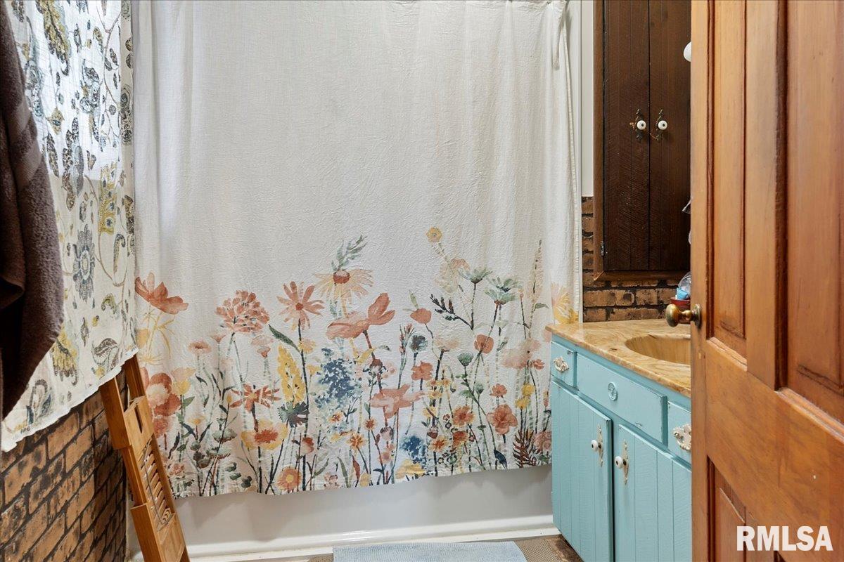 586 Moore Street Milton, IL 62352 - Photo 28 of 50 Gallery Image 28