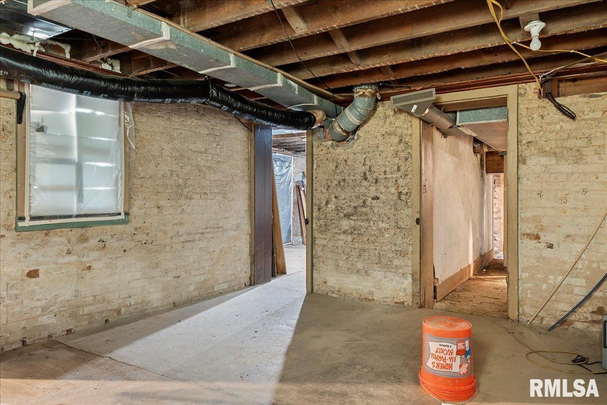 586 Moore Street Milton, IL 62352 - Photo 42 of 50 Gallery Image 42
