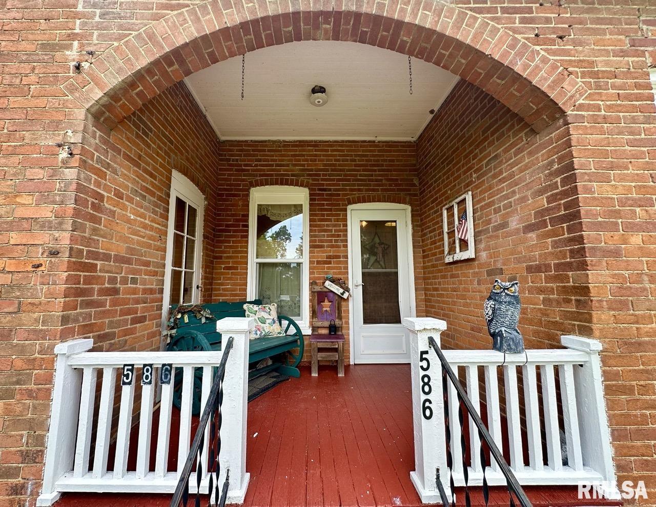 586 Moore Street Milton, IL 62352 - Photo 9 of 50 Gallery Image 9