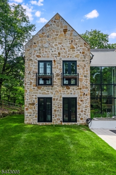 175 Round Top Road Bernardsville, NJ 07924 - Photo 33 of 35