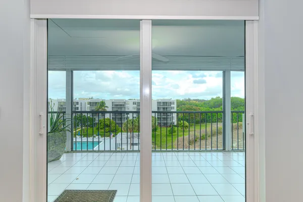 $2,895 | 6500 Northwest 2nd Avenue, Unit 515, Boca Raton, FL 33487