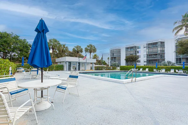 $2,895 | 6500 Northwest 2nd Avenue, Unit 515, Boca Raton, FL 33487
