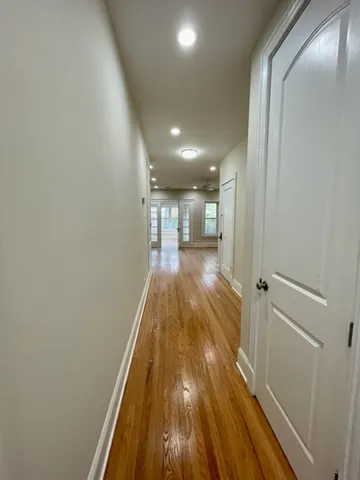 $3,000 | 5506 North Glenwood Avenue, Unit 2, Chicago, IL 60640