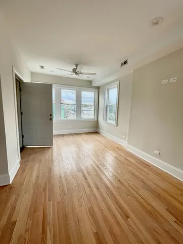 $3,000 | 5506 North Glenwood Avenue, Unit 2, Chicago, IL 60640