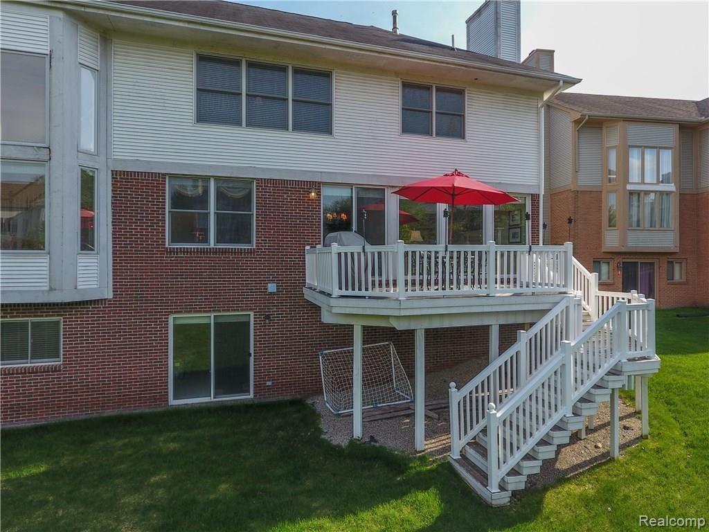 1261 Putnam Circle Rochester, MI 48307 - Photo 35 of 42 1261 Putnam-106.jpg
