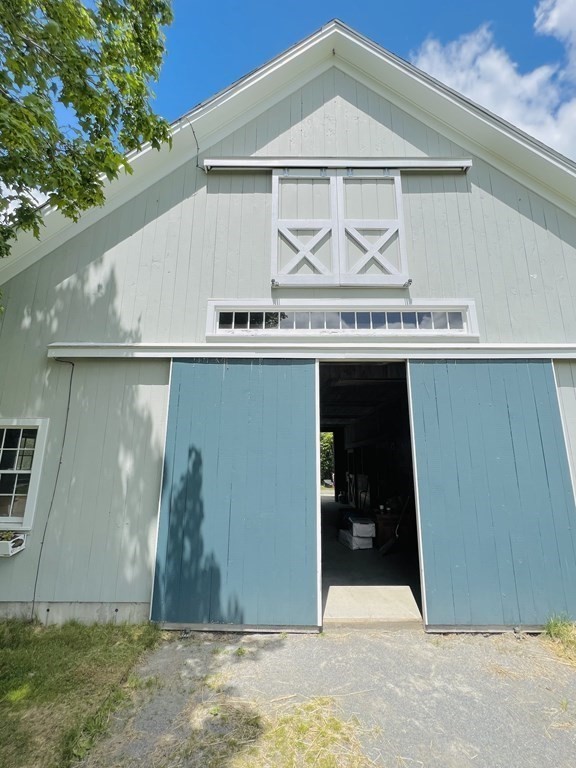 19 Main Street Boxford, MA 01921 - Photo 5 of 25 a front view of a house