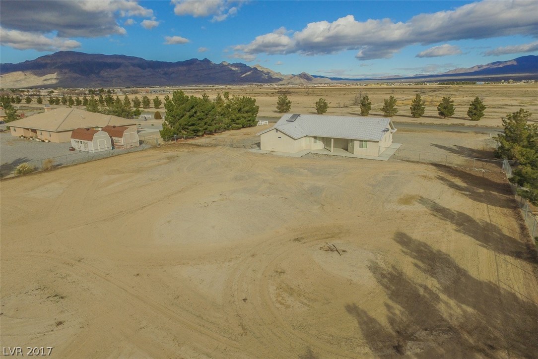 231 West Simkins Road Pahrump, NV 89060 - Photo 2 of 17 Gallery Image 2