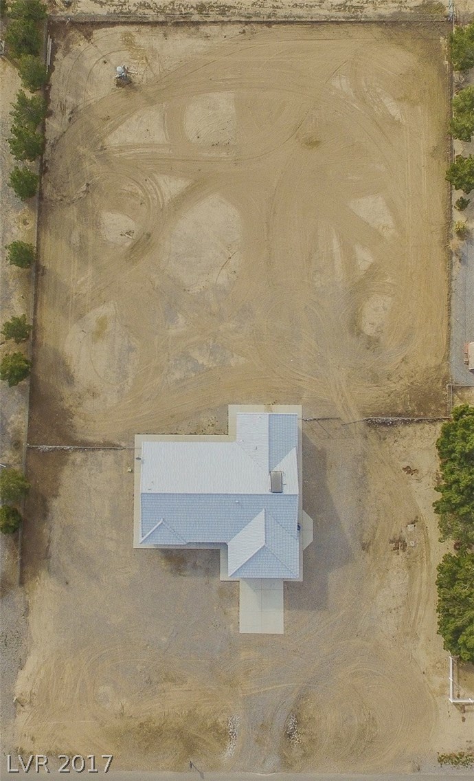 231 West Simkins Road Pahrump, NV 89060 - Photo 3 of 17 Gallery Image 3
