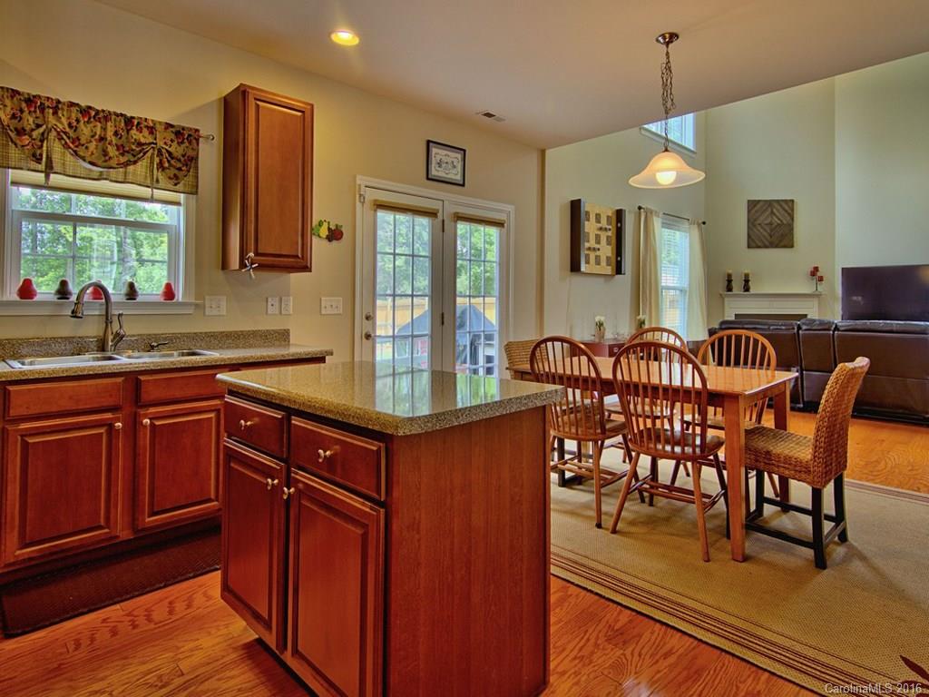 76 Roanoke Road Fletcher, NC 28732 - Photo 8 of 24