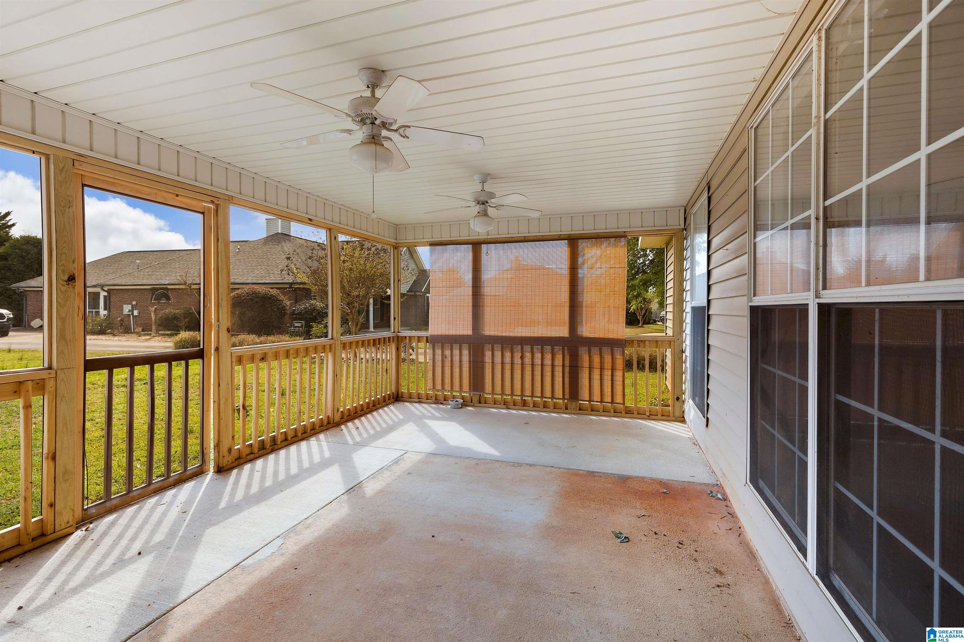 114 Horseshoe Circle Alabaster, AL 35007 - Photo 31 of 44