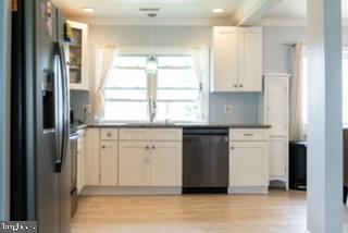 18 Ravine Lane Levittown, PA 19055 - Photo 8 of 15 Gallery Image 8