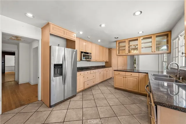 $2,750,000 | 11120 Sunset Boulevard, Los Angeles, CA 90049