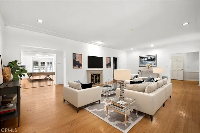 $2,750,000 | 11120 Sunset Boulevard, Los Angeles, CA 90049