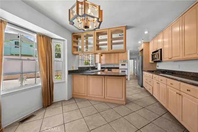 $2,750,000 | 11120 Sunset Boulevard, Los Angeles, CA 90049