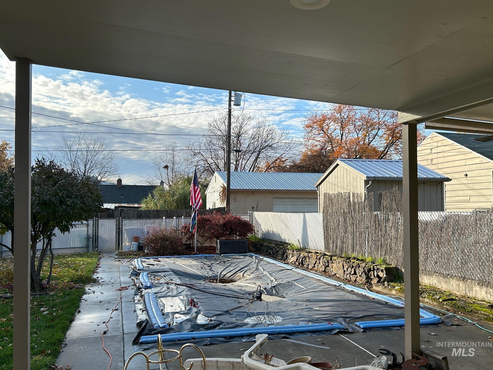 112 17th Avenue Lewiston, ID 83501 - Photo 39 of 40 View of pool