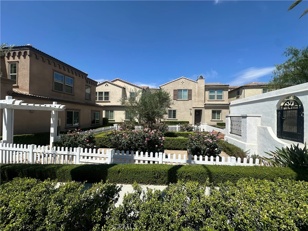 2222 Raspberry Court Upland, CA 91786 - Photo 33 of 37 Rose Garden