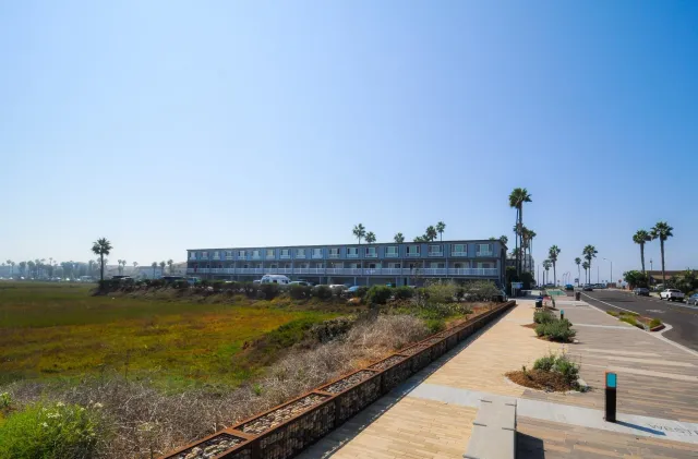 $680,000 | 1111 Seacoast Drive, Unit 3, Imperial Beach, CA 91932