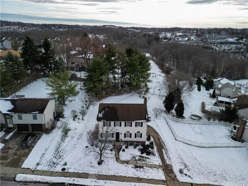 602 Hemlock Road Coraopolis, PA 15108 - Photo 2 of 40 a view of a terrace with a table and chairs