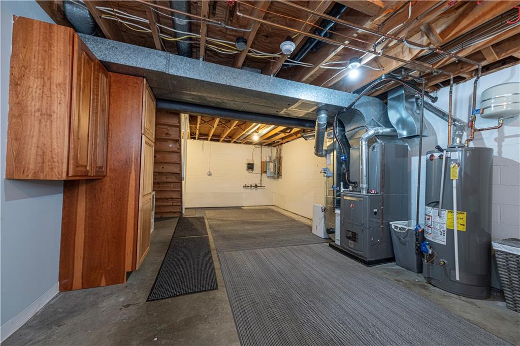 602 Hemlock Road Coraopolis, PA 15108 - Photo 38 of 40 a view of empty room with wooden floor