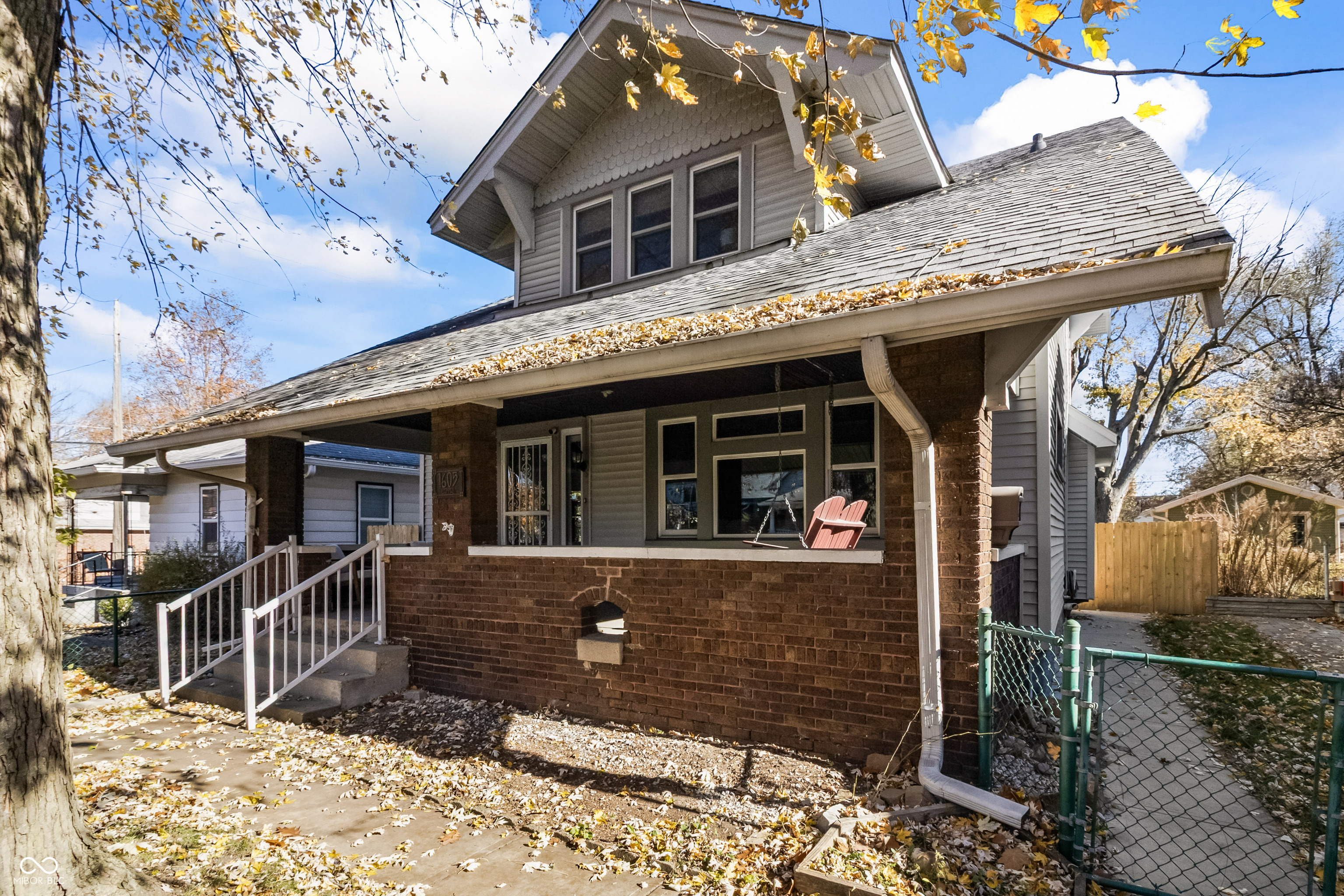 1605 Leonard Street Indianapolis, IN 46203 - Photo 2 of 76