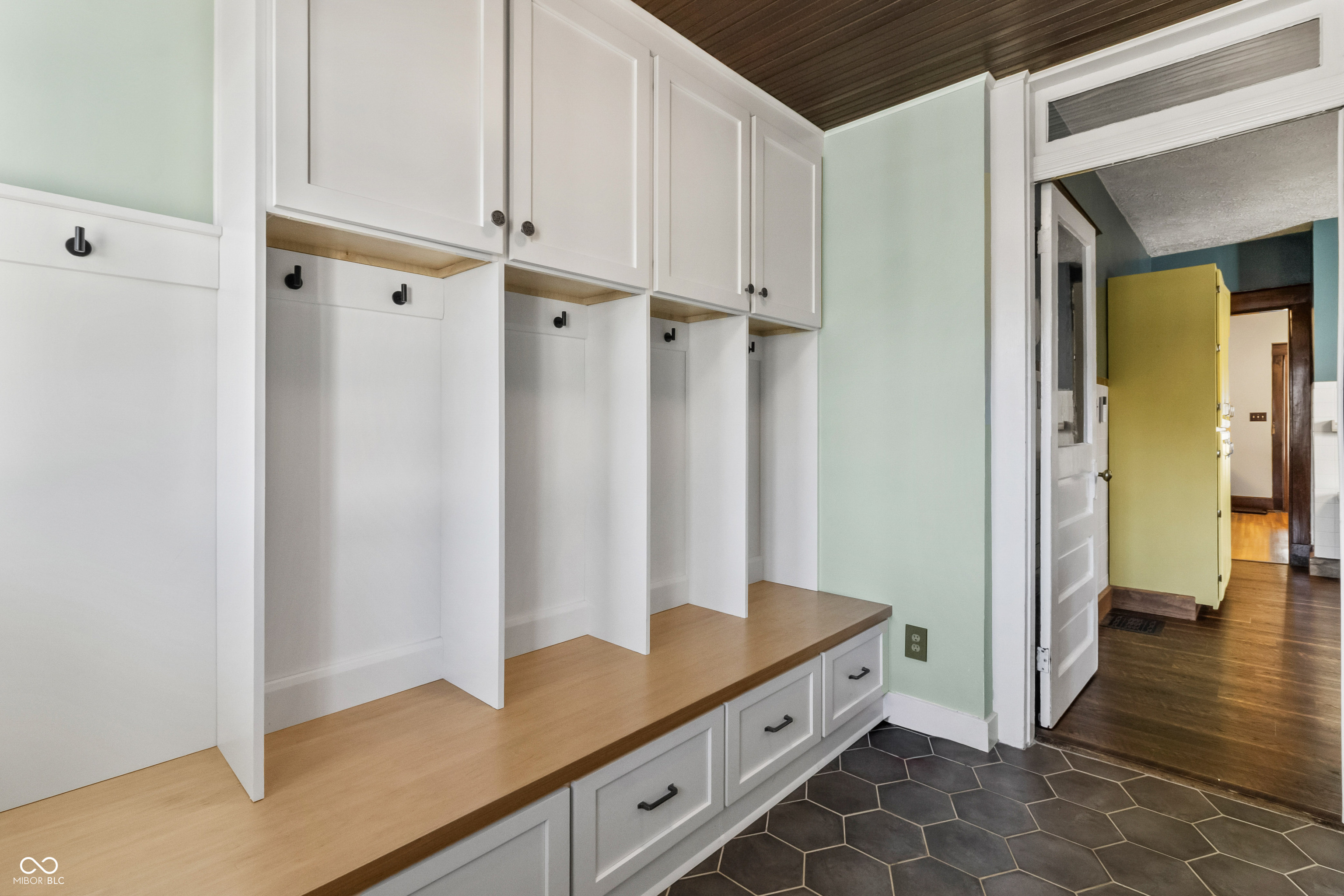 1605 Leonard Street Indianapolis, IN 46203 - Photo 27 of 76