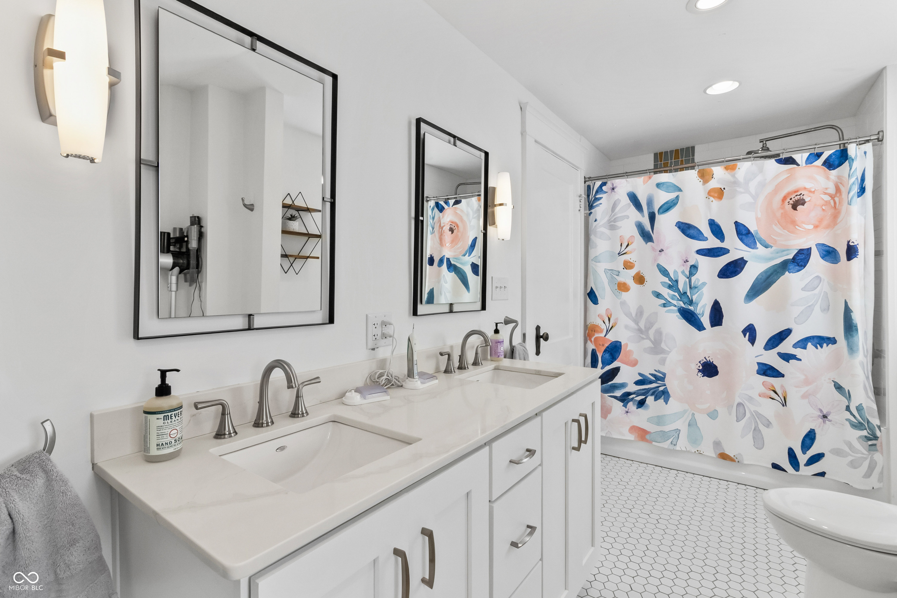 1605 Leonard Street Indianapolis, IN 46203 - Photo 34 of 76