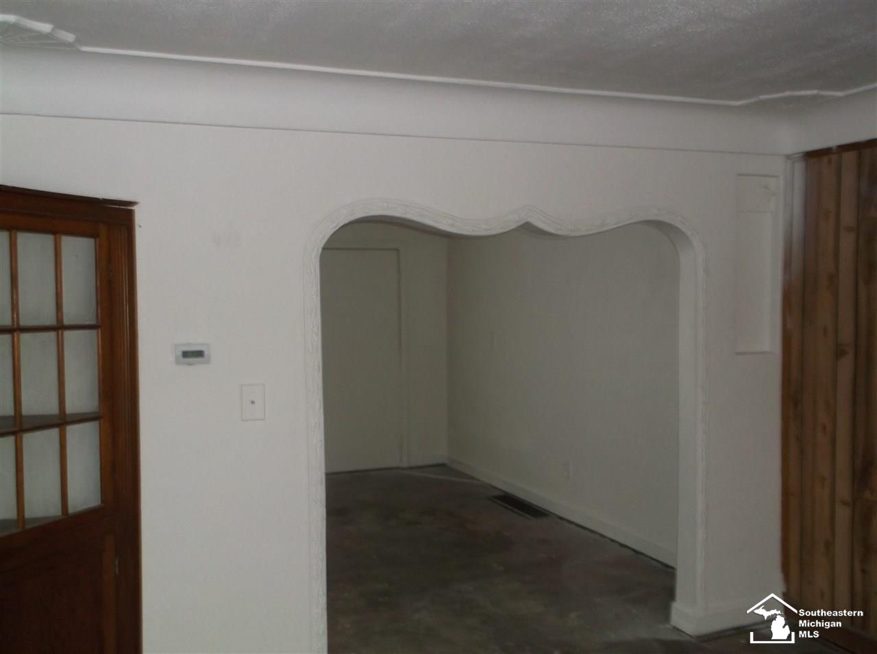 25065 Sibley Road Romulus, MI 48174 - Photo 5 of 13 31308590-4.JPG