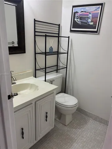 $2,200 | 800 Parkview Drive, Unit 823, Hallandale Beach, FL 33009