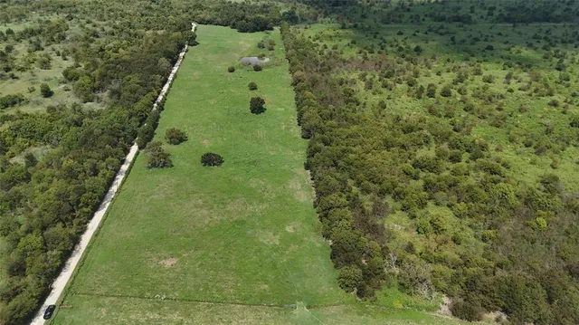 $325,000 | 8410 Northwest County Road 0090, Corsicana, TX 75110