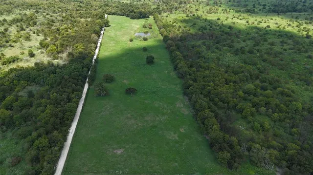 $325,000 | 8410 Northwest County Road 0090, Corsicana, TX 75110