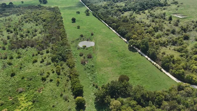 $325,000 | 8410 Northwest County Road 0090, Corsicana, TX 75110