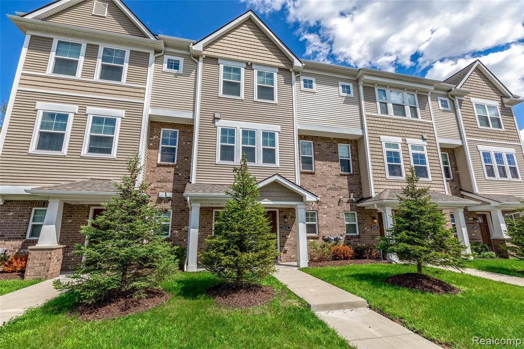 3432 South Rochester Road, Unit 6 Royal Oak, MI 48073 - Photo 3 of 27