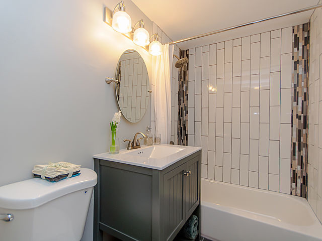 N672 Barry Avenue Wheaton, IL 60187 - Photo 13 of 23