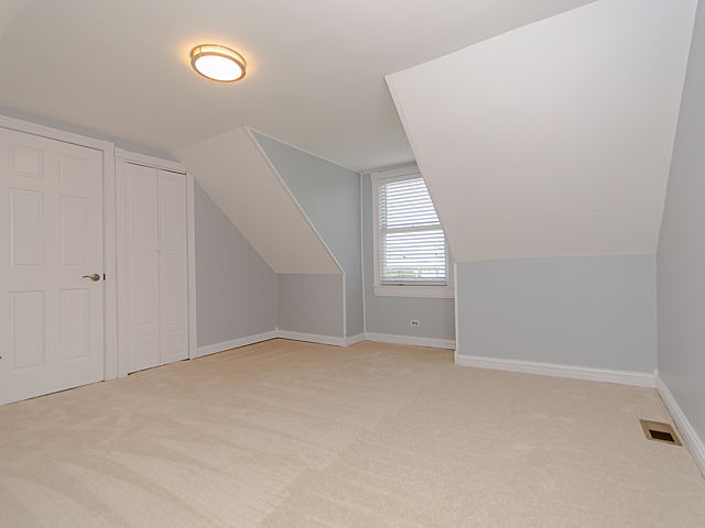 N672 Barry Avenue Wheaton, IL 60187 - Photo 15 of 23
