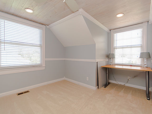 N672 Barry Avenue Wheaton, IL 60187 - Photo 16 of 23