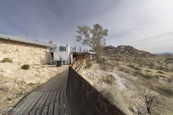 $4,000 | 16822 Glenfall Avenue, Palmdale, CA 93591