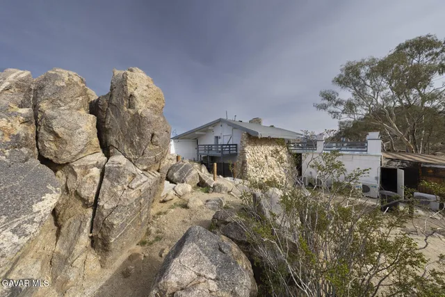 $4,000 | 16822 Glenfall Avenue, Palmdale, CA 93591