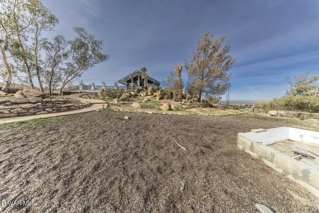 $4,000 | 16822 Glenfall Avenue, Palmdale, CA 93591