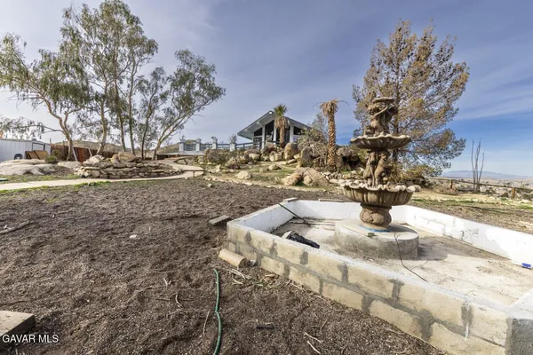 $4,000 | 16822 Glenfall Avenue, Palmdale, CA 93591