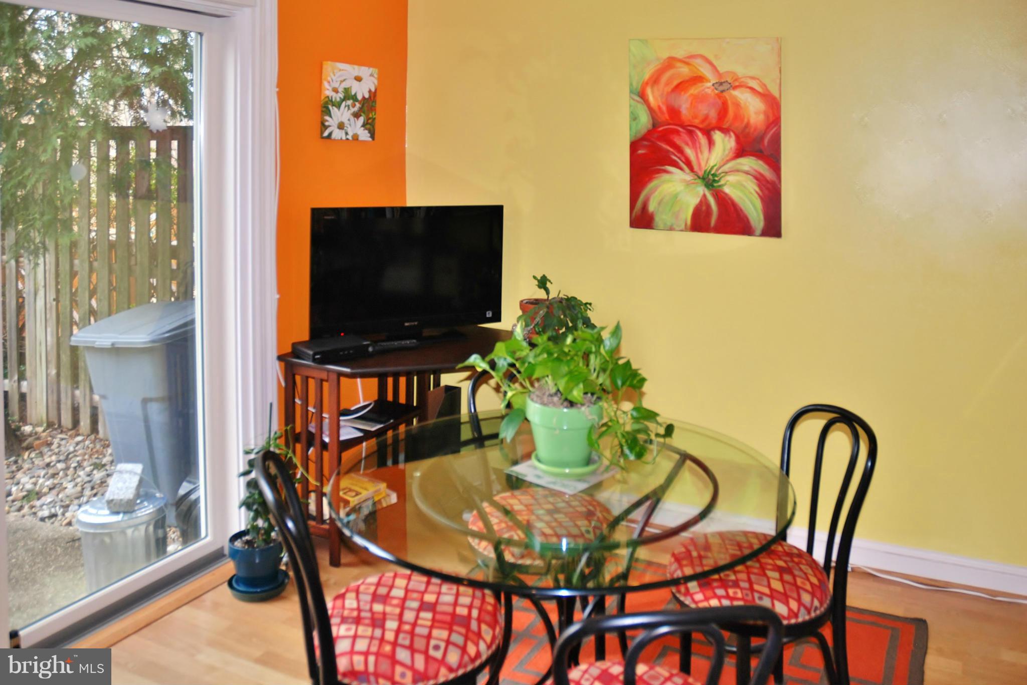 12633 English Orchard Court Silver Spring, MD 20906 - Photo 12 of 30 Breakfast Area