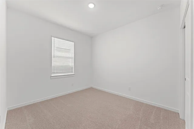 $2,400 | 4719 Bay Vista Drive, Baytown, TX 77523