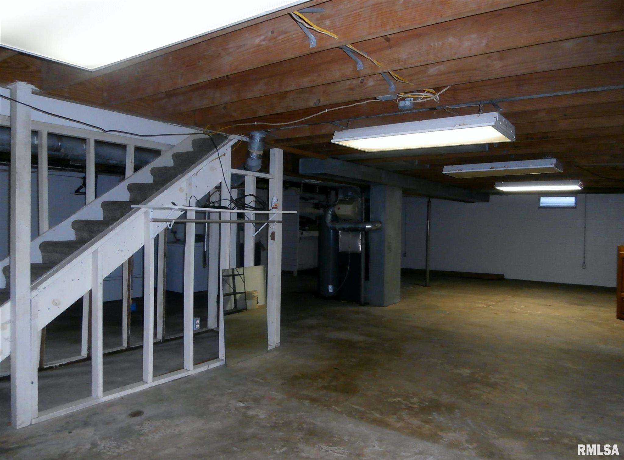 300 Sheridan Road Pekin, IL 61554 - Photo 13 of 16 Gallery Image 13