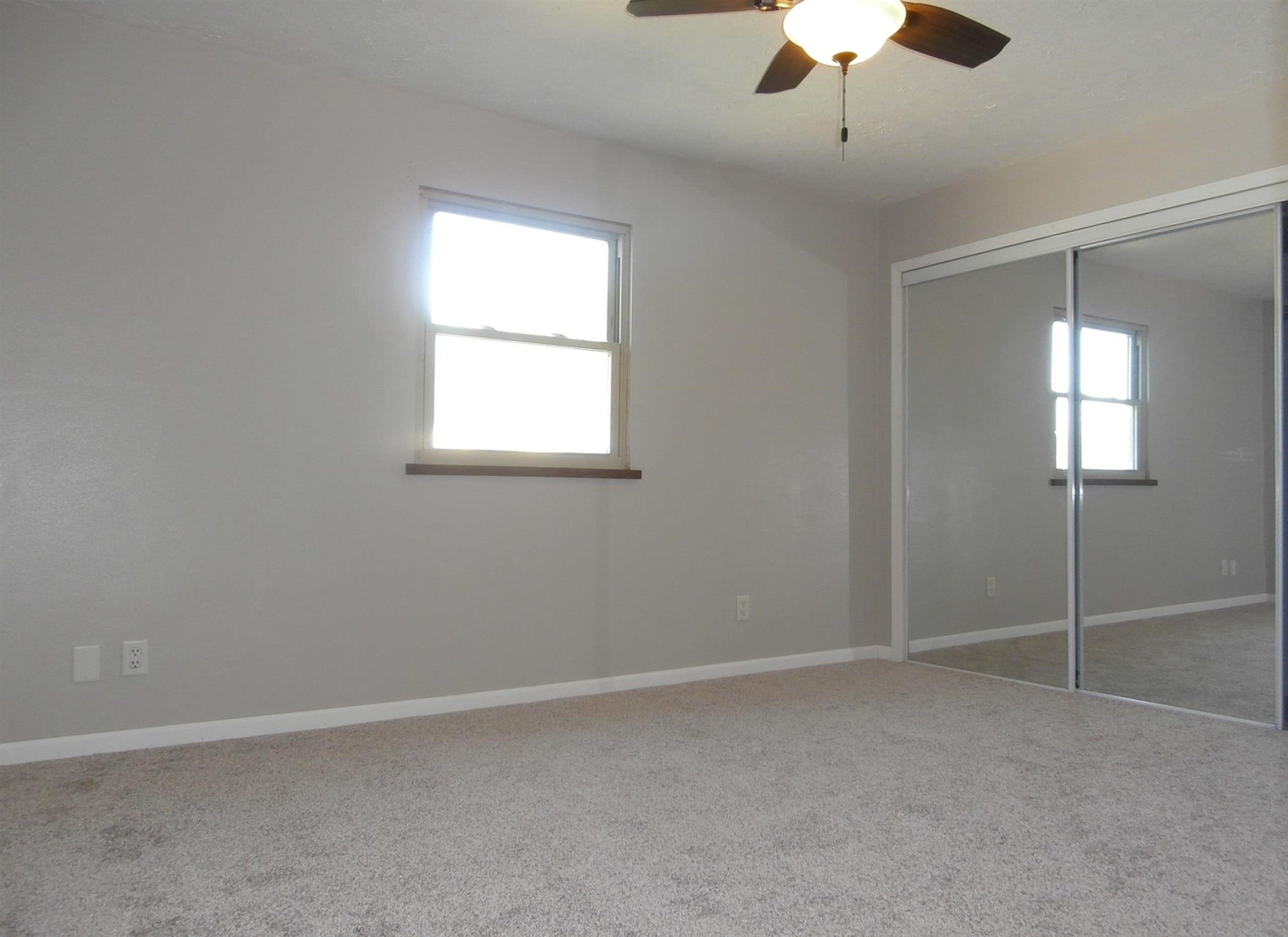 300 Sheridan Road Pekin, IL 61554 - Photo 7 of 16 Gallery Image 7